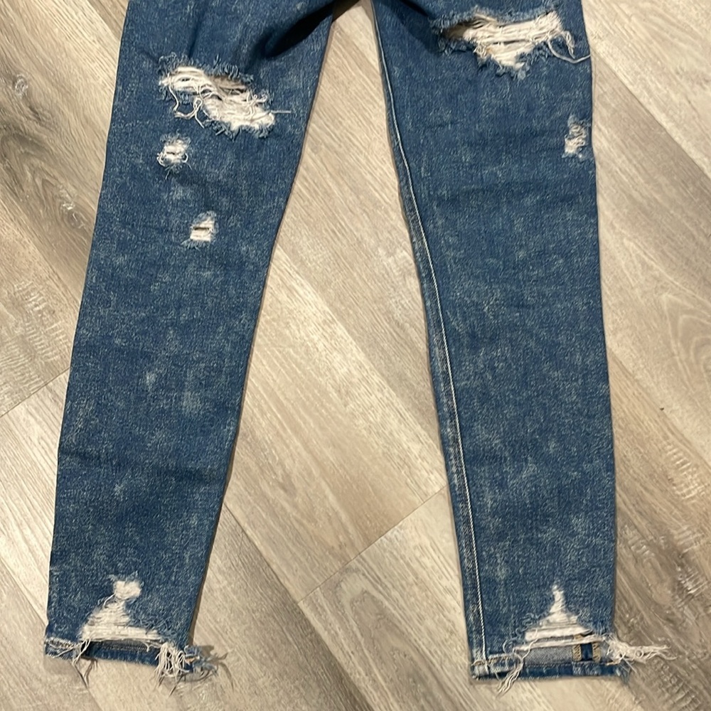 American Eagle 🦅 MOM Jean - Picture 6 of 9